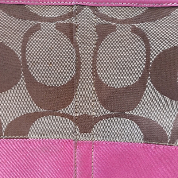 COACH crossbody hand bag - Picture 3 of 16